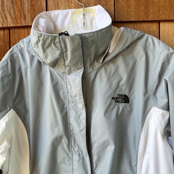Like New The North Face Waterproof HyVent Hooded Hiking Jacket - Women's X-Large - Picture 6 of 14